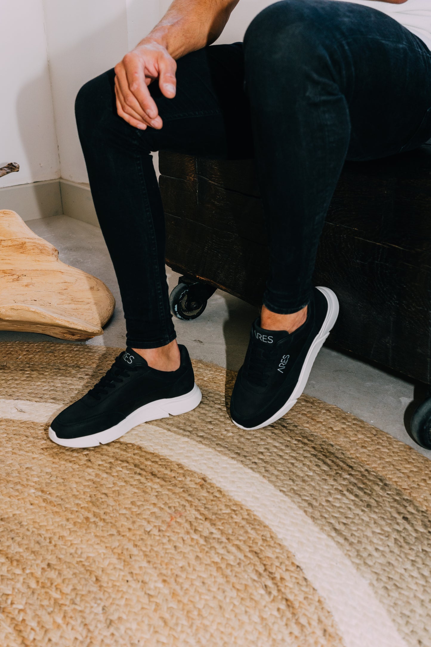 Chunky ARES Runners - Black