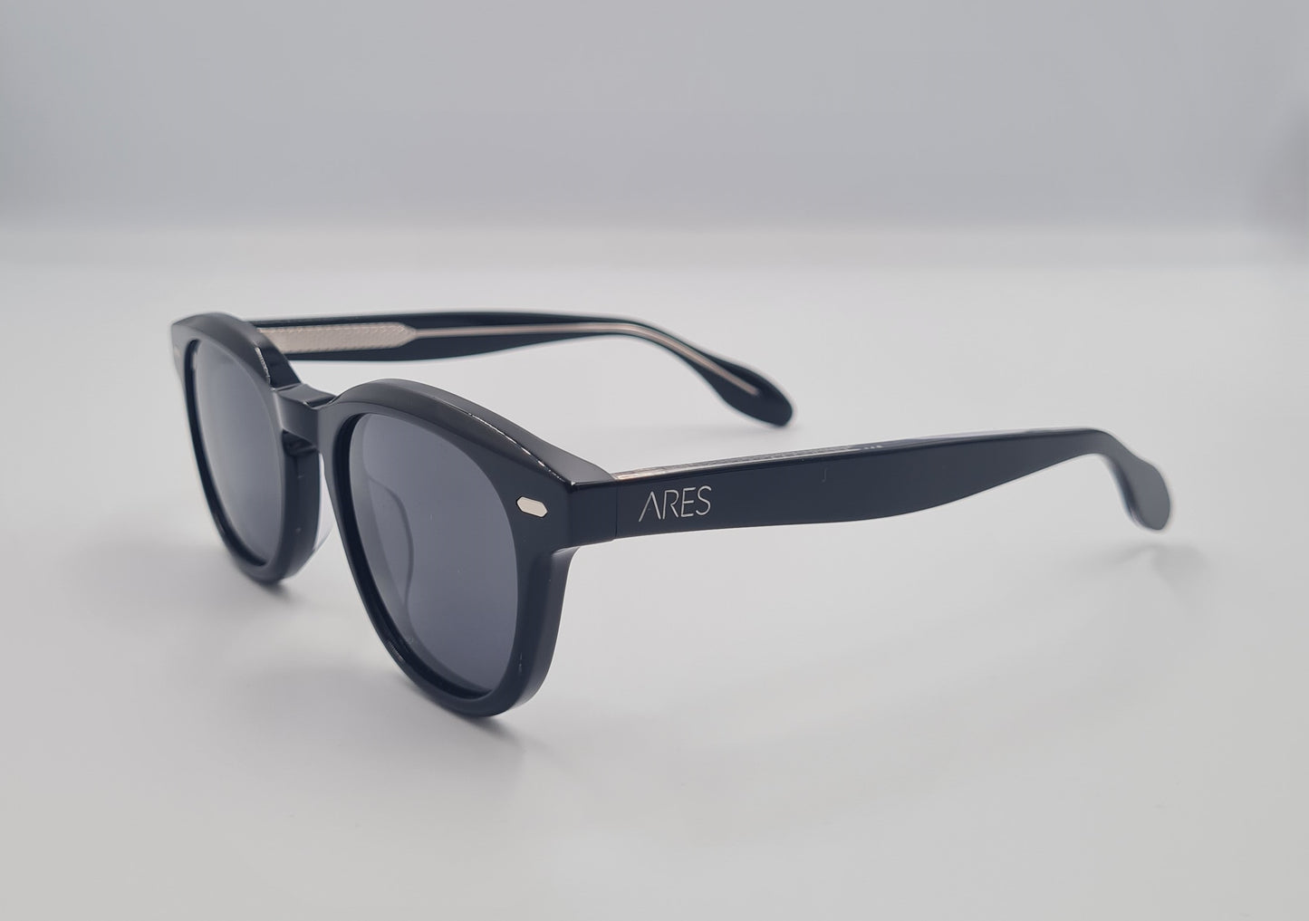 ARES Cali Sunglasses