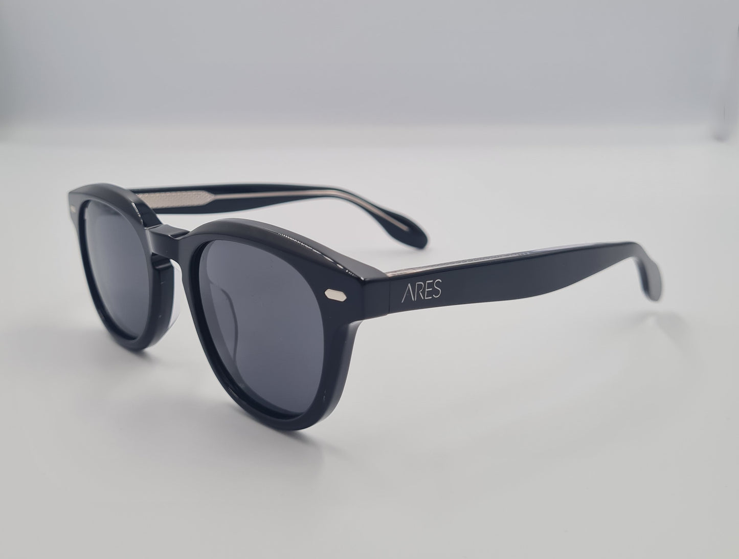 ARES Cali Sunglasses - Left Side