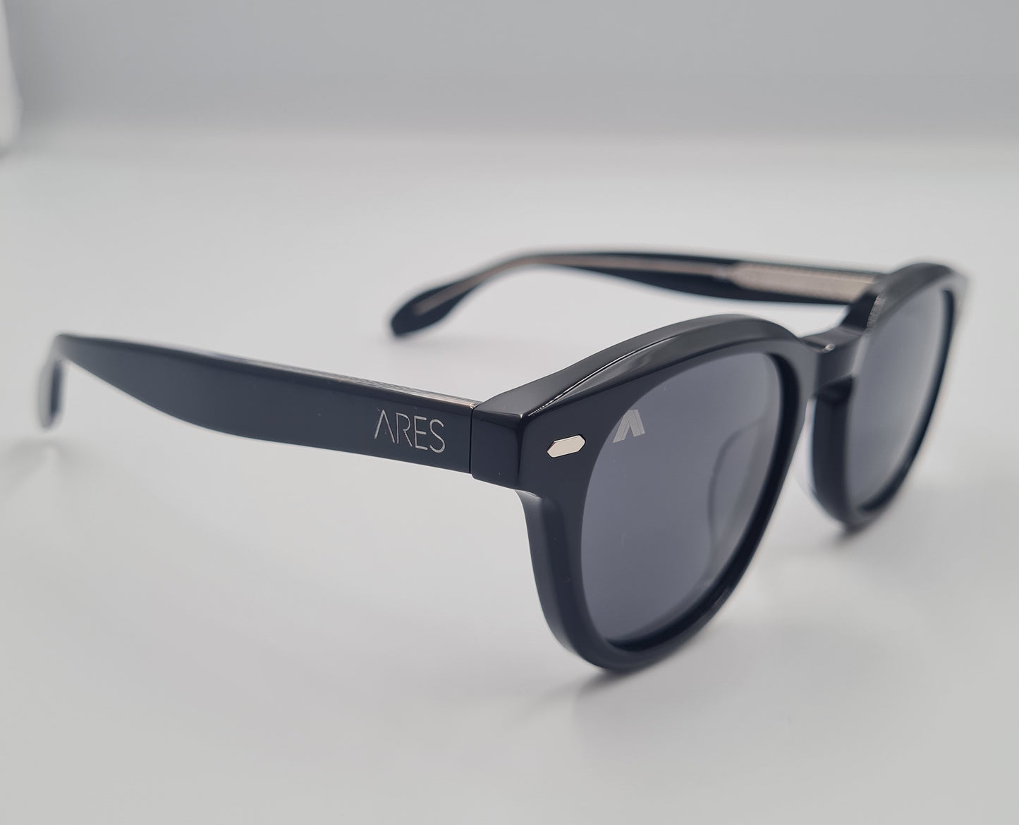 ARES Cali Sunglasses - Side
